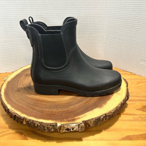 Eddie Bauer Women’s Hailey Weather Resistant Comfort Stretch Rain Boots Black 7 - Picture 2 of 10